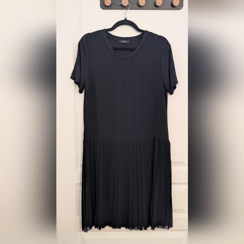 Paul Smith Black Short-Sleeve Pleated Hem Silk Dress